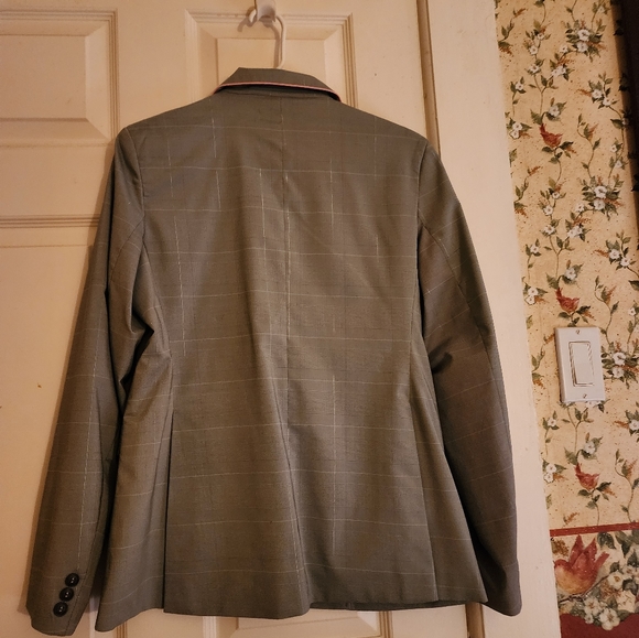 Light Grey Show Jacket - Picture 3 of 4